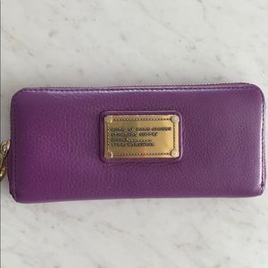 Authentic Marc Jacobs Zip Wallet